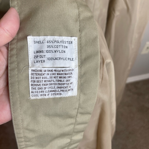 Classic Vintage Tan Trench Coat - Picture 11 of 14